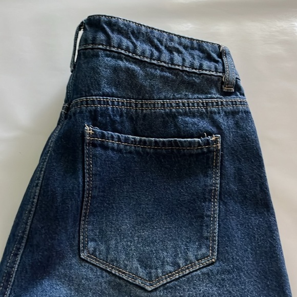 Ban Jara Embroidered Daisies Cut Off High Rise Shorts Size 1/24 - Picture 13 of 16